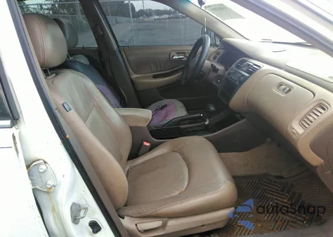 2000 Honda Accord 3.0 Ex из США, поврежденный, VIN 1HGCG1653YA019764